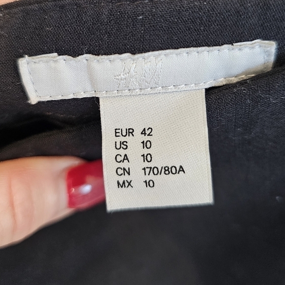 H&M Black Short Tailored Skirt Size 10 - Picture 8 of 8